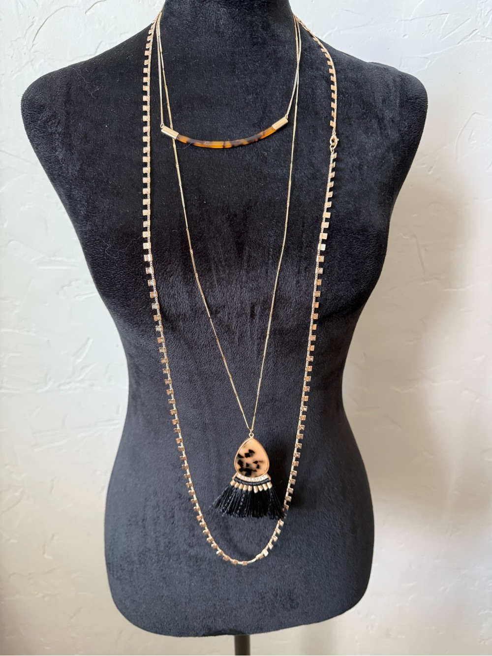 Premier Designs Reversible Gold & Black Tone Tassel Necklace Three Piece Set